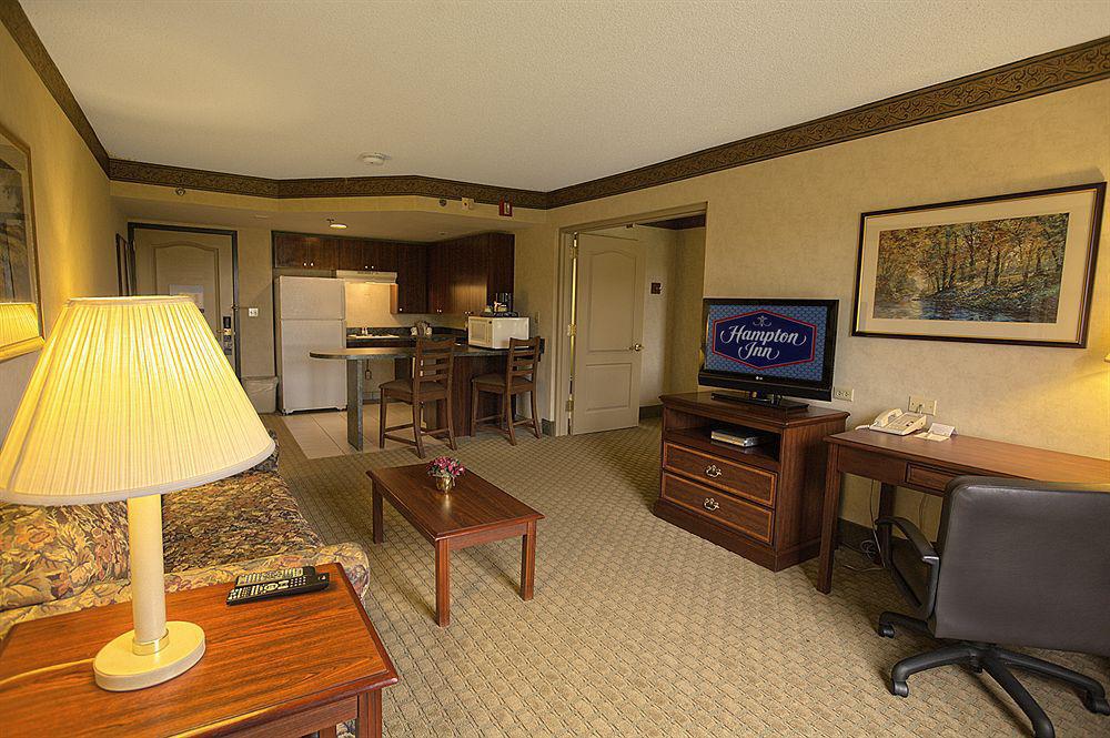 Hampton Inn And Suites Asheville Airport Fletcher Eksteriør billede