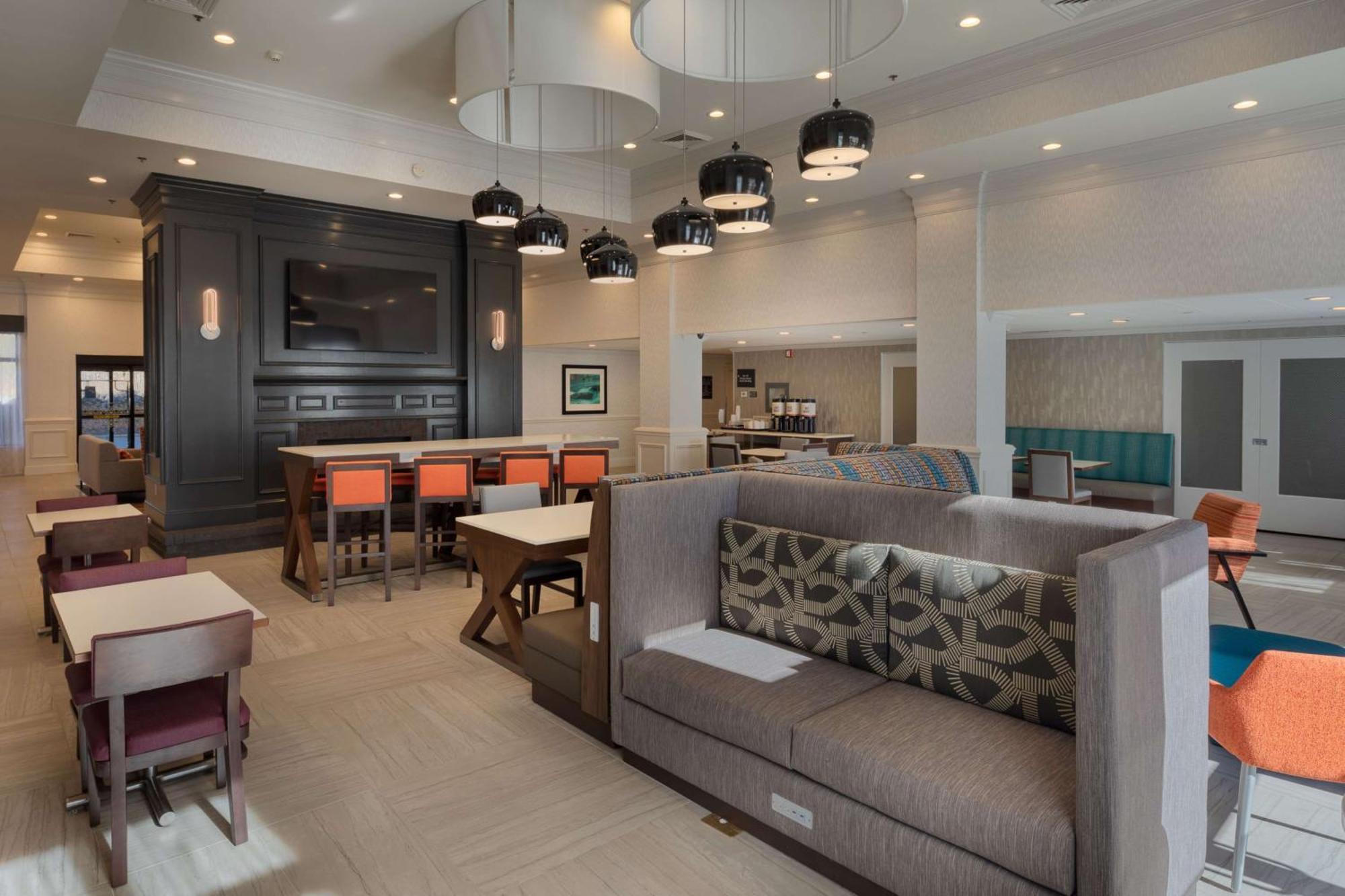 Hampton Inn And Suites Asheville Airport Fletcher Eksteriør billede